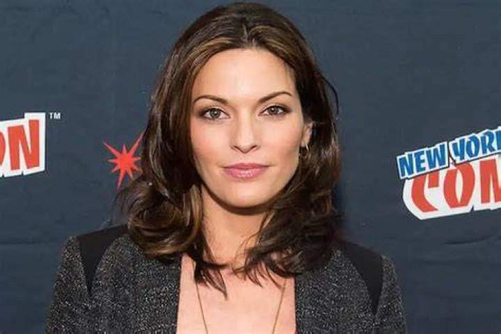 Alana De La Garza: A Journey Through Talent and Tenacity