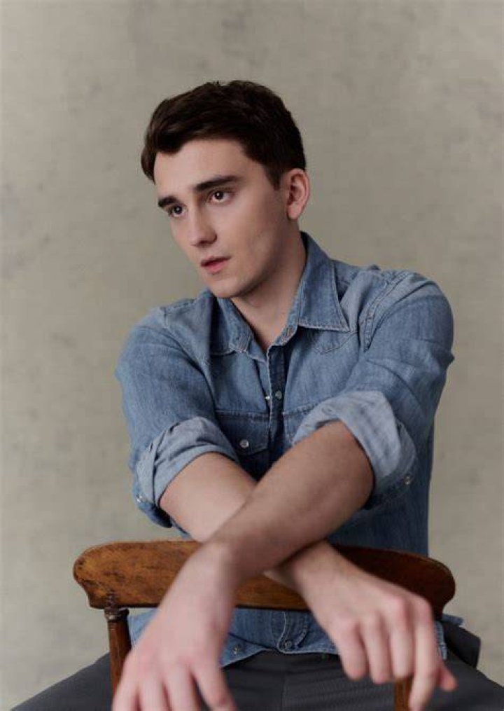 Cameron Chapman: The Rising Star in the Digital Age