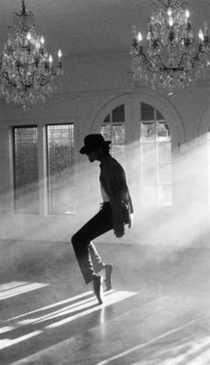 Diddy: A Controversial Figure in the Shadow of Michael Jackson's Legacy