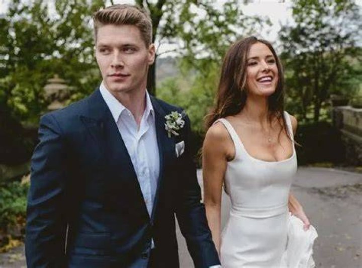 Discovering the Life of Josef Newgarden: His Wife and Age
