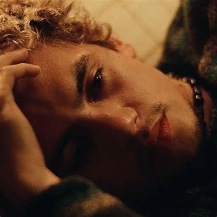 Elliot on Euphoria: A Deep Dive into a Compelling Character