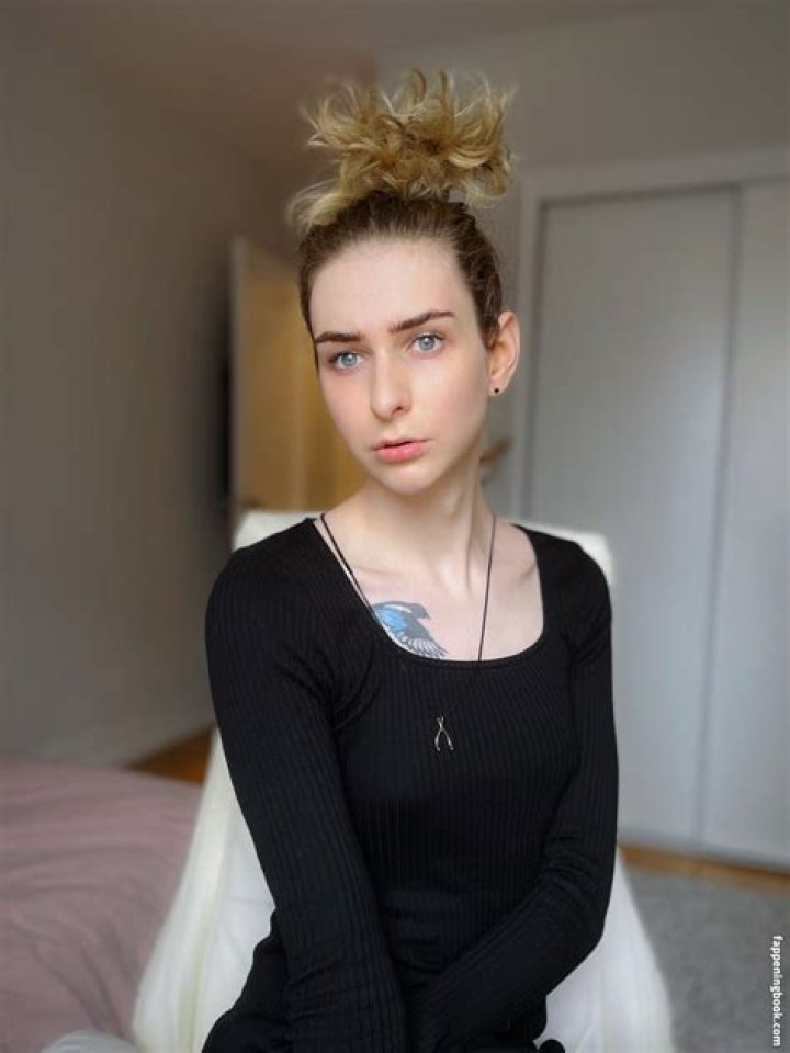 Exploring the Allure of Lyra Crow: A Deep Dive into Her OnlyFans Journey