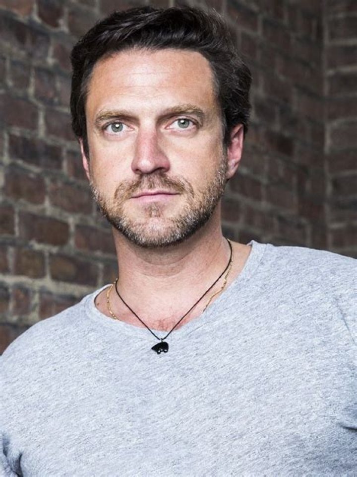Exploring the Family Life of Raúl Esparza: His Children and More