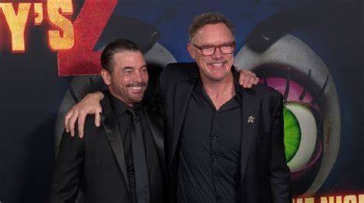 Exploring the Intriguing Skeet Ulrich Relationship Journey