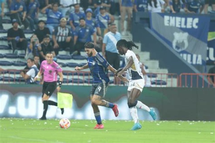 Get Set for an Unforgettable Clash: Emelec vs Liga de Quito in LigaPro 2025