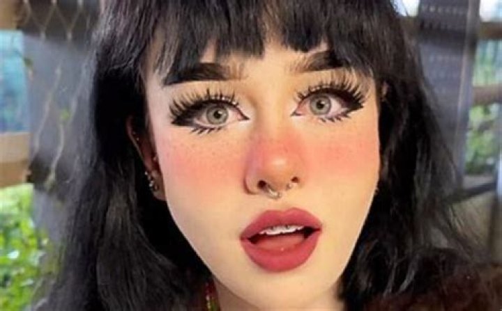 Lara Rose Birch: The Rising Star in the Entertainment Industry