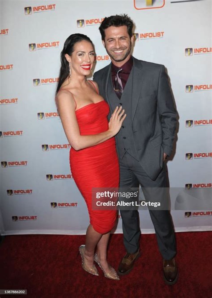 Love in the Spotlight: Jonathan Stoddard and His Wife Taylor Watson