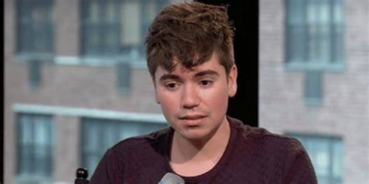Noah Galvin: Understanding His Gender Identity