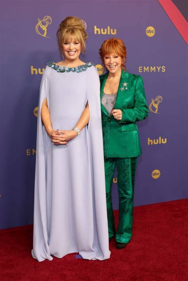 Unraveling the Mystery: Was Melissa Peterman Pregnant During Reba Season 3?