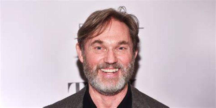 Unraveling the Truth: Did Richard Thomas Have His Leg Amputated?