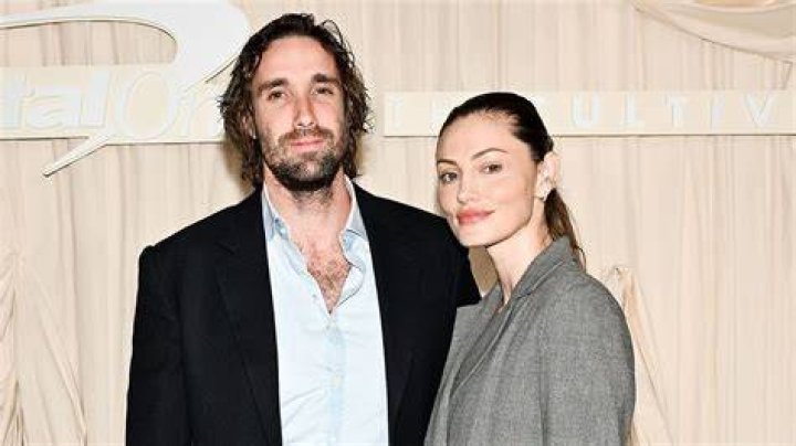 Unveiling the Life of Phoebe Tonkin's Husband: A Journey Through Love and Fame