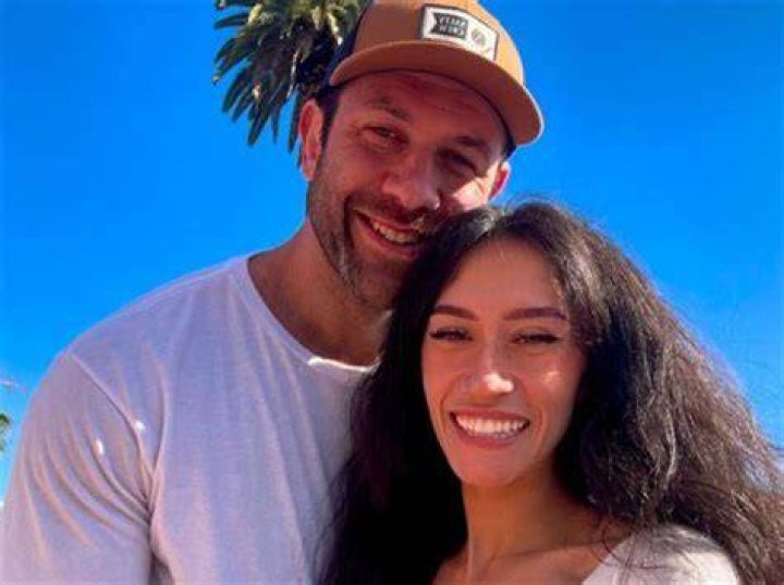 Who Is Lee Asher Married To? A Deep Dive into His Personal Life
